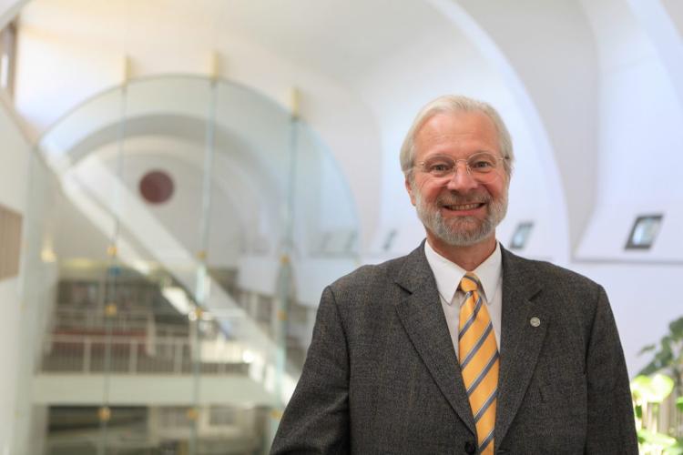 University of Manitoba - Professor of Supply Chain Management at the ...